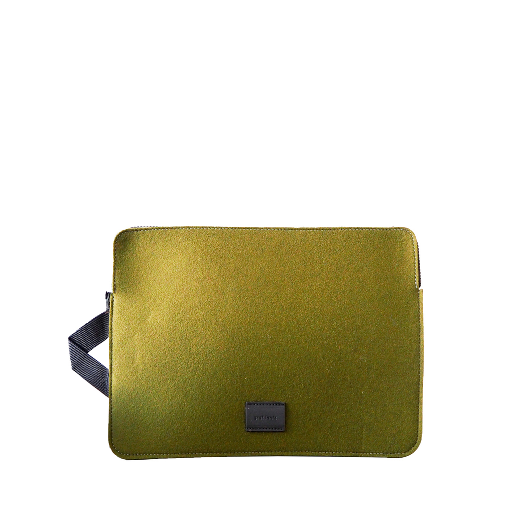 Toto Laptop PC Sleeve Moss